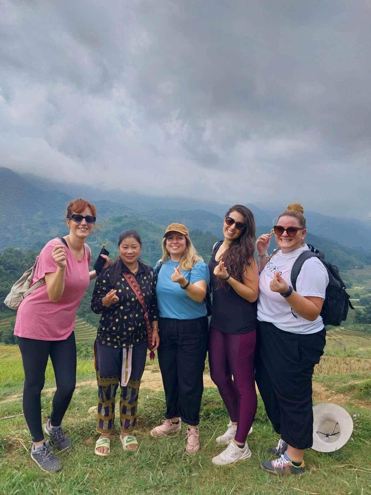 Nini Homestay Sapa Exteriör bild